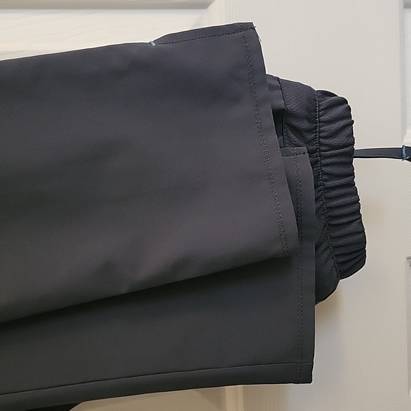 Scrub Set - Picture 7 of 7